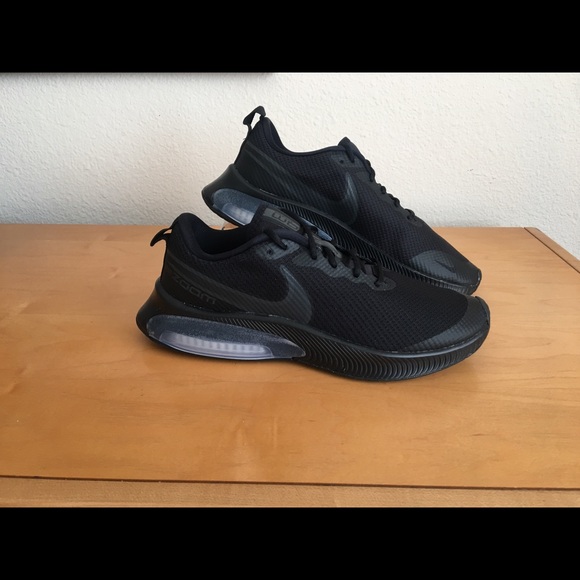 Nike Shoes - Nike Air Zoom Arcadia